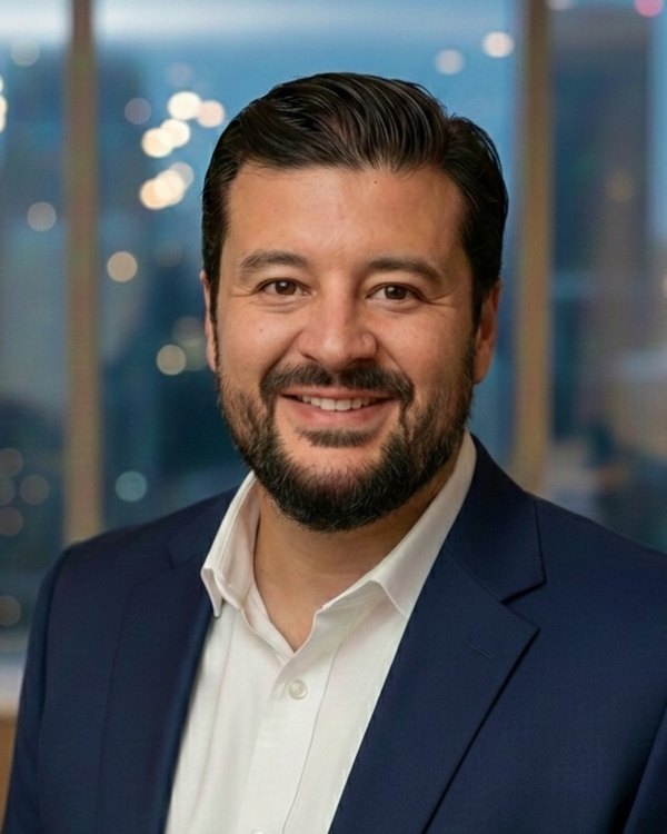 Manuel Lucena, Founder and Principal Advisor at Stradiax
